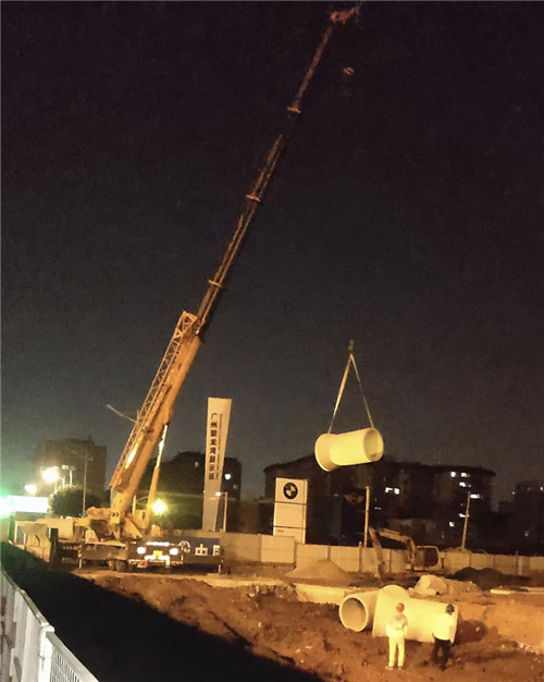 潮南区“弯臂矫正”—— 吊车的 “形变补偿” 技术